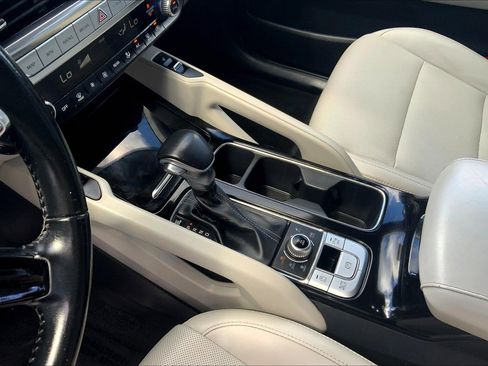Used 2022 Kia Telluride S image 19