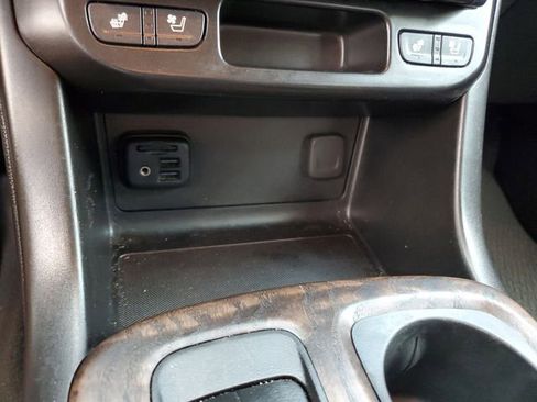 Used 2021 GMC Canyon Denali RWD image 24