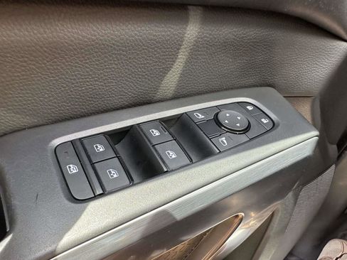 Used 2024 Nissan Pathfinder Rock Creek AWD/4WD image 33