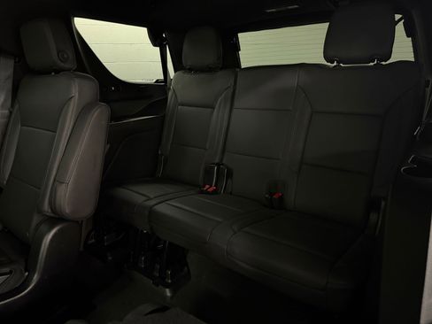 Used 2023 Chevrolet Tahoe Z71 w/ Luxury Package image 38