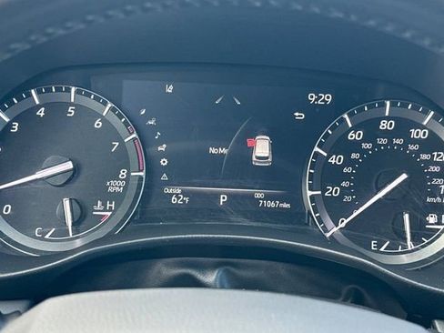 Used 2021 Toyota Highlander XSE FWD image 29