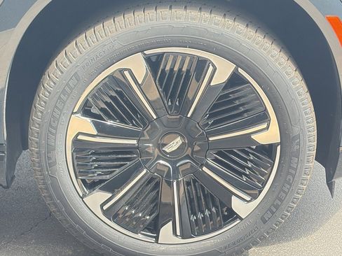 New 2026 Cadillac Escalade IQL Sport 1 w/ LPO, Floor Liner Package image 5