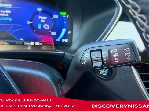 Used 2022 Ford Escape Titanium w/ Titanium Premium Package image 28