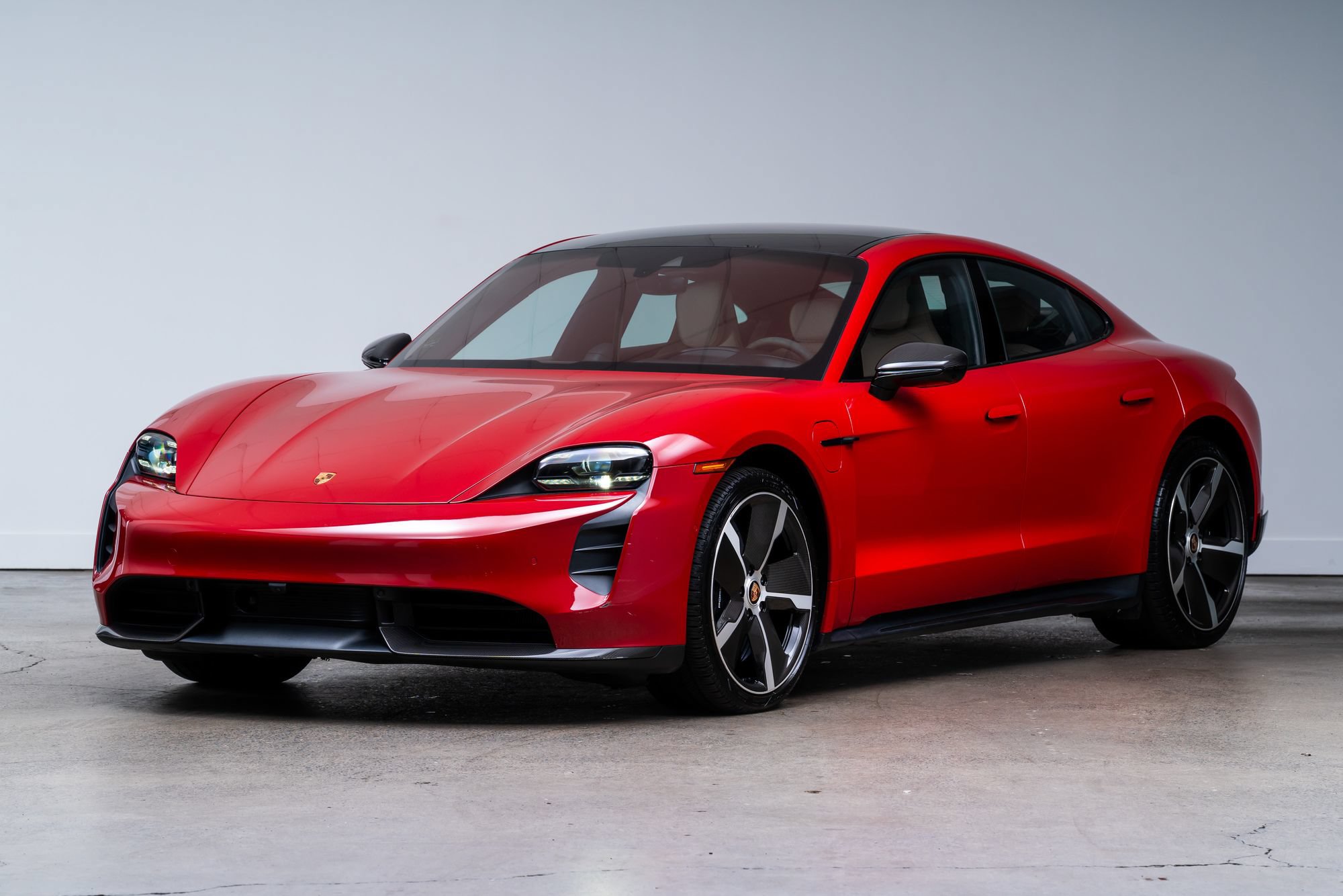 Used 2022 Porsche Taycan Turbo S AWD/4WD image 3