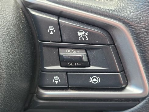 Used 2023 Subaru Outback Premium AWD/4WD image 33