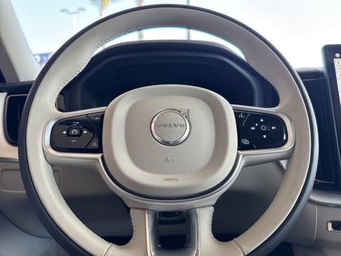 New 2026 Volvo XC60 B5 Ultra w/ Protection Package Premier image 23