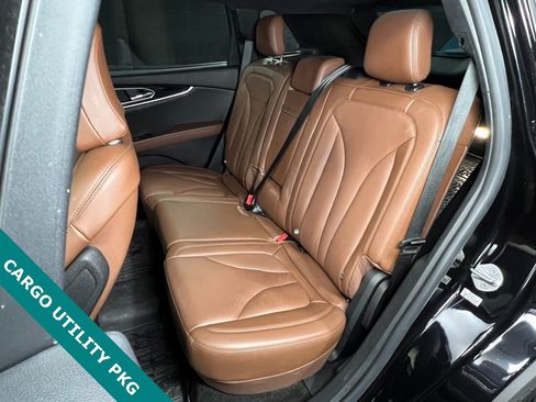 Used 2021 Lincoln Nautilus Reserve w/ Monochromatic Package image 13