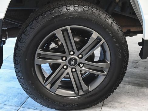 Used 2022 Ford F150 Lariat AWD/4WD image 7