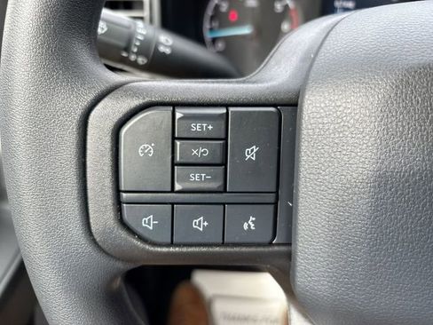 New 2026 Ford F250 XL w/ XL Chrome Package image 19