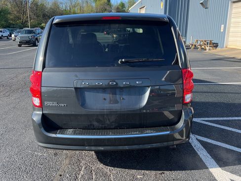 Used 2012 Dodge Grand Caravan SE FWD image 5