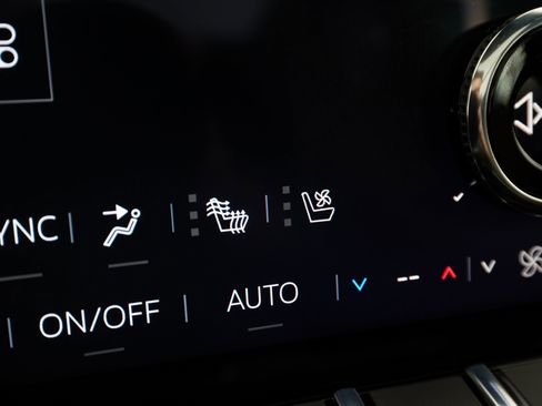 Used 2026 GMC Yukon Denali Ultimate w/ LPO, Floor Liner Package image 26