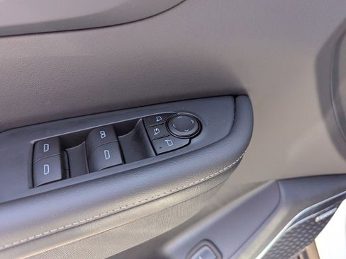 Used 2025 Buick Enclave Preferred image 13