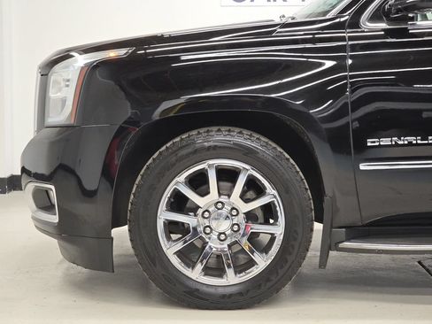 Used 2016 GMC Yukon XL Denali w/ Open Road Package AWD/4WD image 49