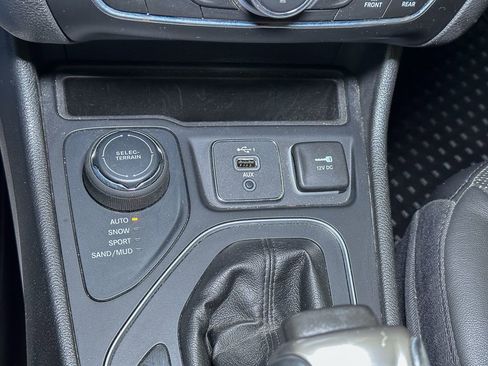 Certified 2021 Jeep Cherokee High Altitude image 42