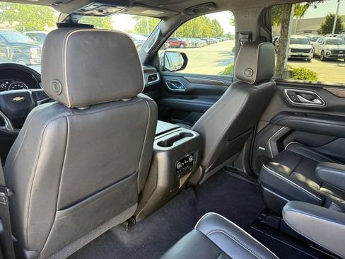 Used 2021 Chevrolet Tahoe Premier w/ Premium Package AWD/4WD image 27
