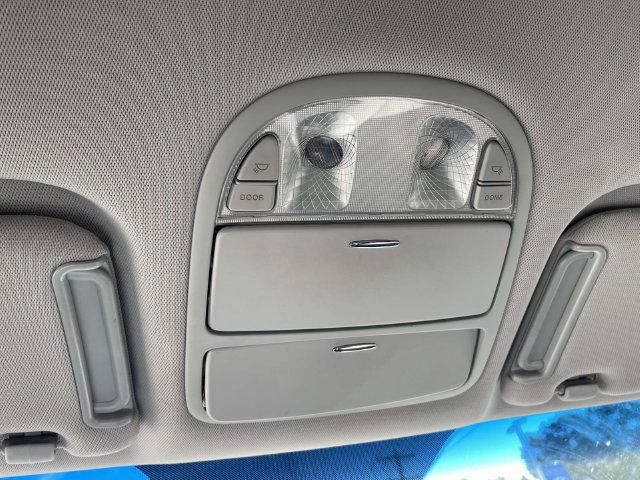 Used 2010 Hyundai Santa Fe GLS FWD image 27