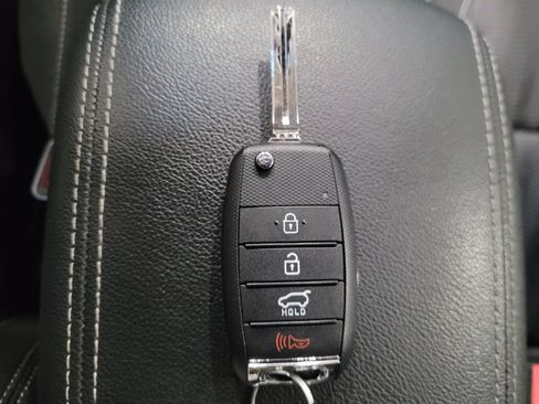 Used 2020 Kia Sportage LX FWD image 32