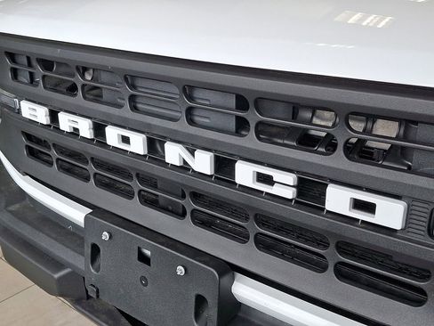 Used 2025 Ford Bronco 4-Door AWD/4WD image 30