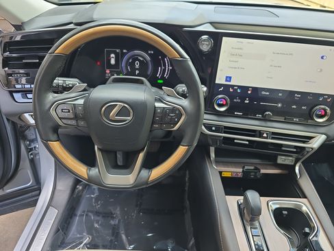 Used 2024 Lexus RX 350h w/ Convenience Package AWD/4WD image 16