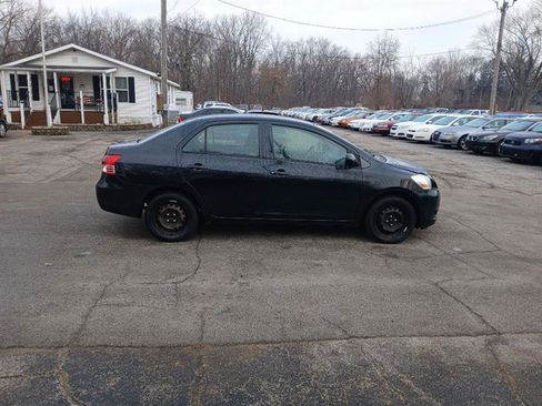 Used 2012 Toyota Yaris Sedan FWD image 6