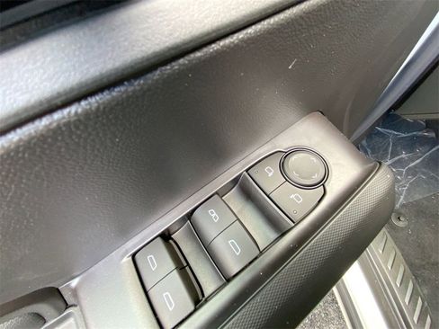 New 2026 GMC Canyon Elevation w/ Convenience Package image 21