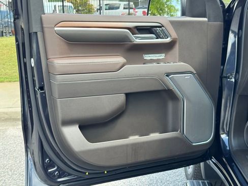 New 2025 GMC Sierra 1500 Denali image 17