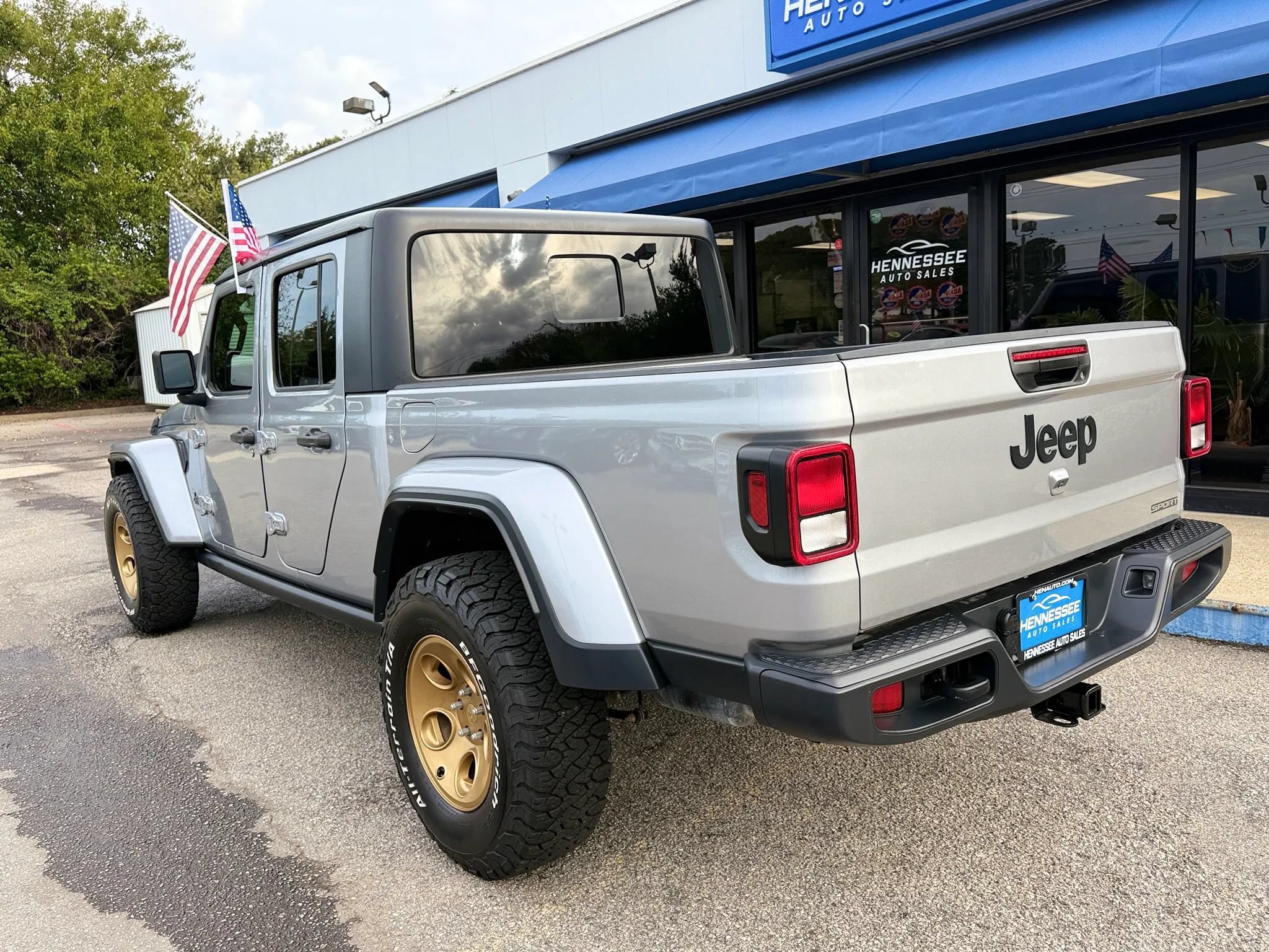 Used 2020 Jeep Gladiator Sport w/ Quick Order Package 24S AWD/4WD image 17