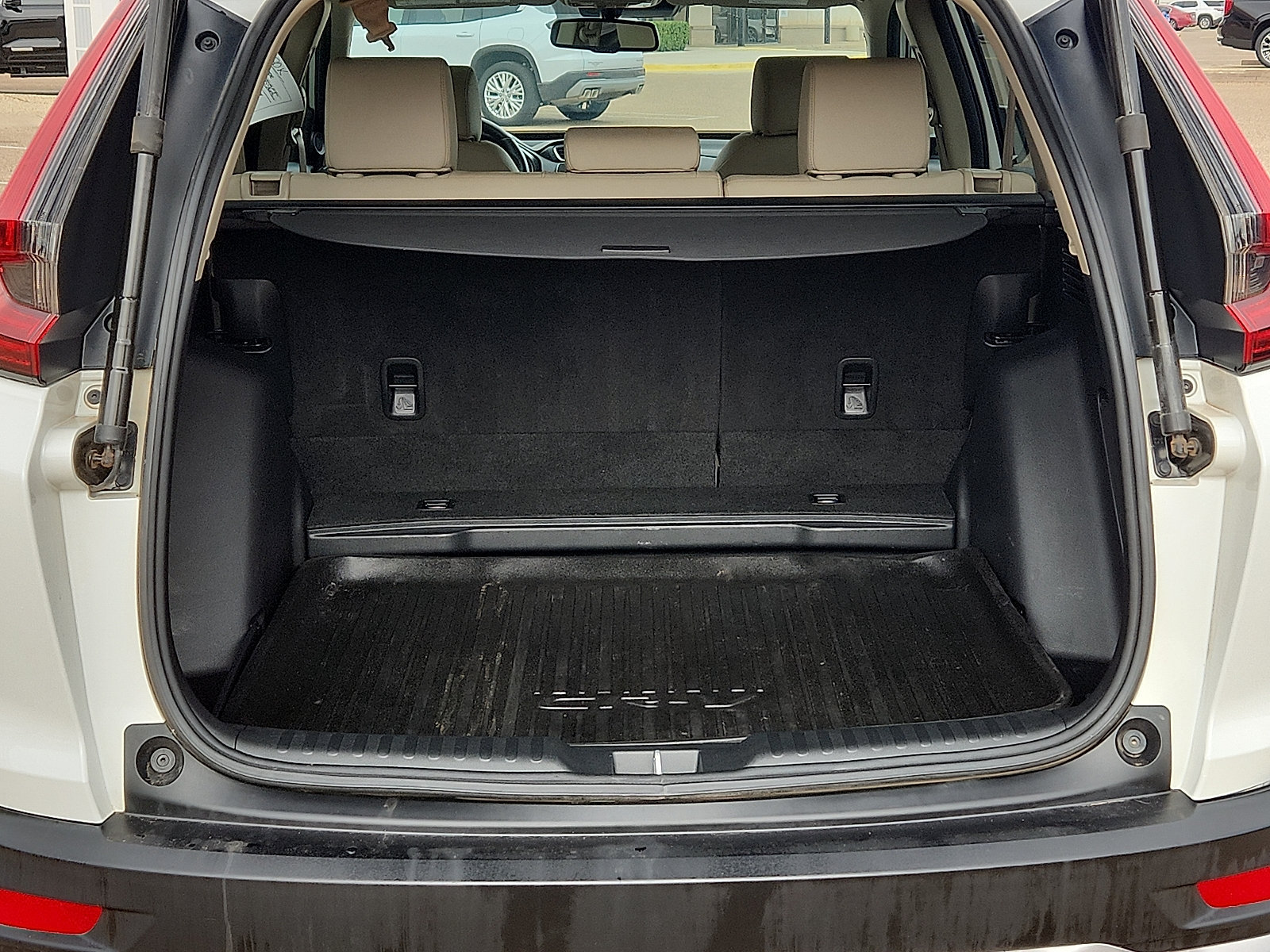 Used 2022 Honda CR-V Touring image 11