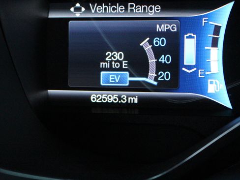 Used 2013 Ford C-MAX SEL image 22