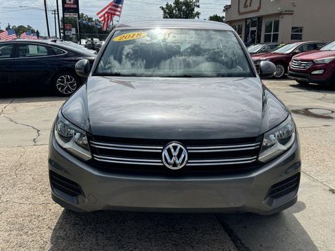 Used 2018 Volkswagen Tiguan Limited image 2