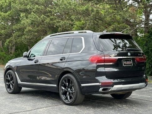 Used 2019 BMW X7 xDrive40i w/ Cold Weather Package image 2