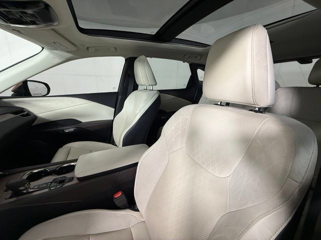 Used 2023 Lexus RX 350 w/ Accessory Package (Z1) AWD/4WD image 5