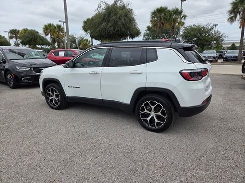 Certified 2024 Jeep Compass Limited AWD/4WD image 10
