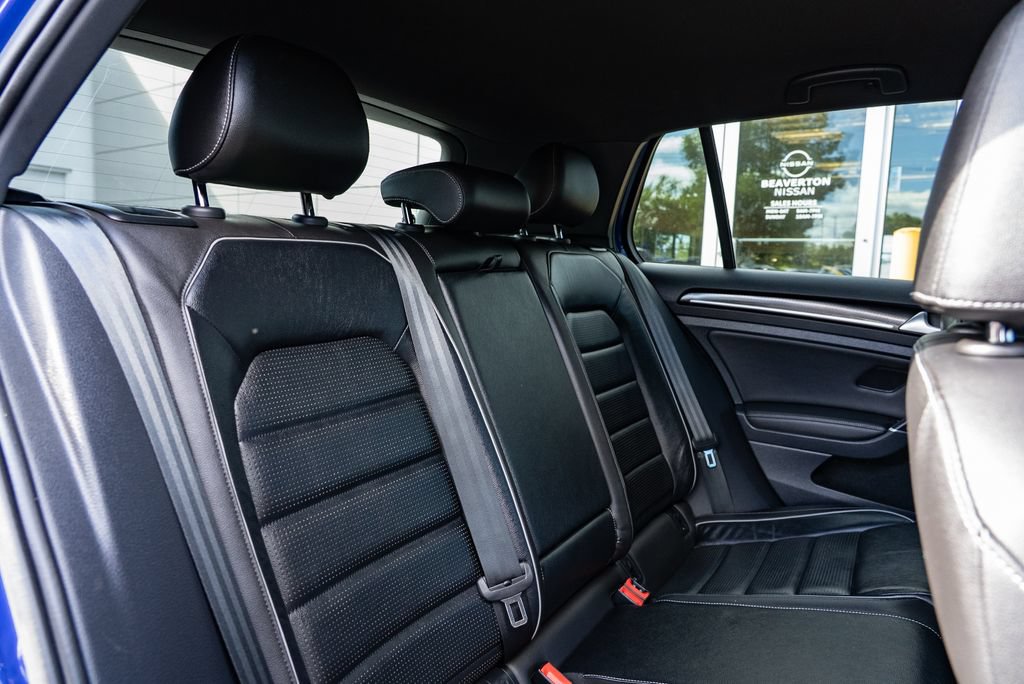 Used 2018 Volkswagen Golf R 4-Door AWD/4WD image 24