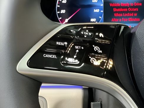 Certified 2025 Mercedes-Benz GLE 450 4MATIC image 33