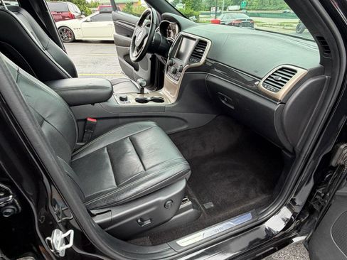 Used 2015 Jeep Grand Cherokee Overland AWD/4WD image 44