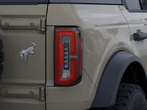 New 2026 Ford Bronco Badlands AWD/4WD image 23