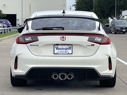 Certified 2024 Honda Civic Type R image 5