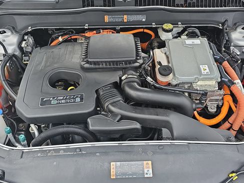 Used 2017 Ford Fusion Energi SE image 31