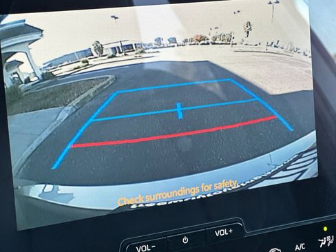 Used 2025 Toyota bZ4X FWD image 20