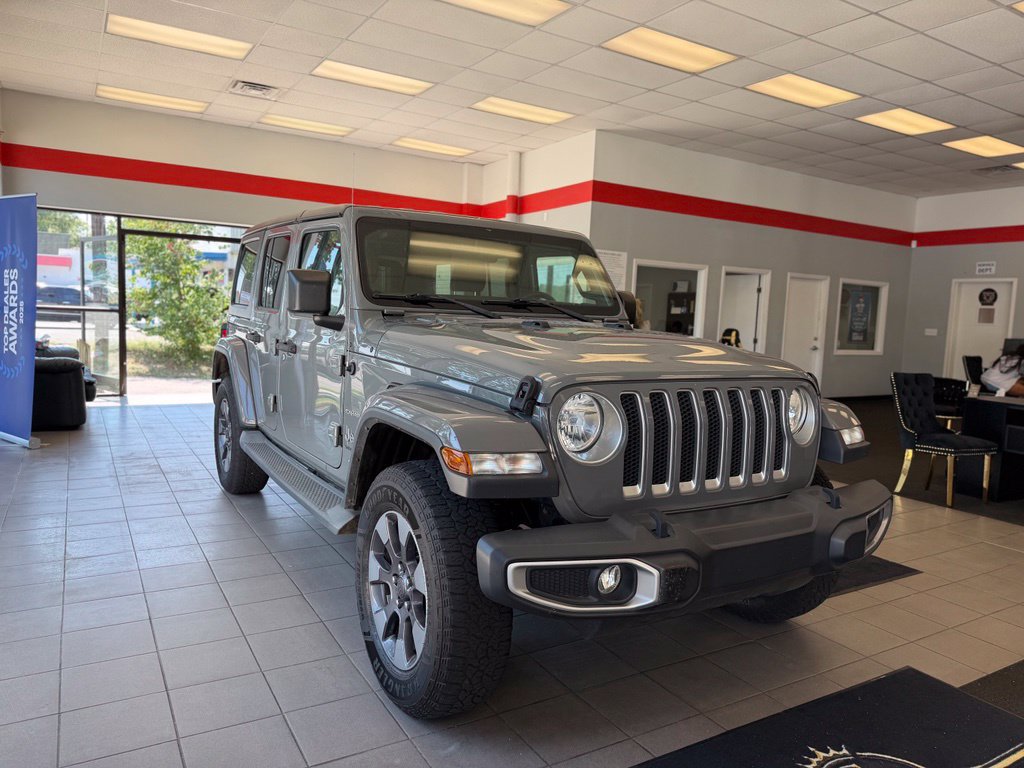 Used 2018 Jeep Wrangler Unlimited Sahara AWD/4WD image 4