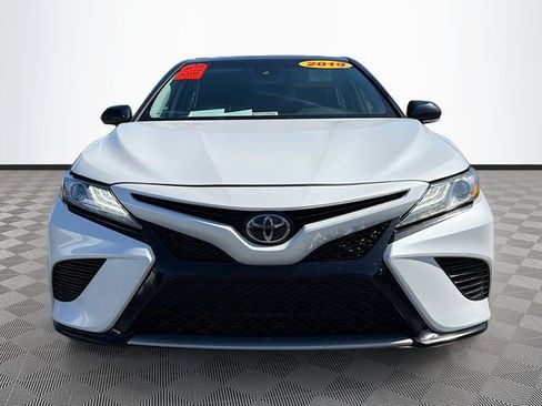 Used 2019 Toyota Camry XSE FWD image 2