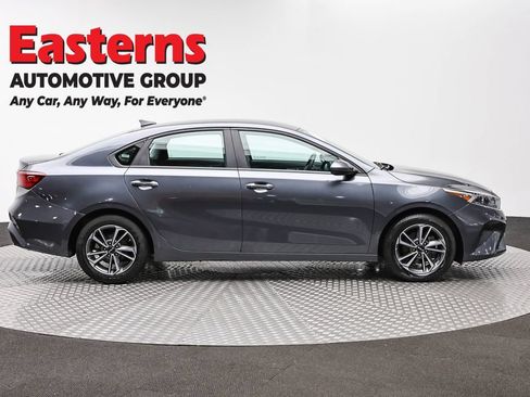 Used 2024 Kia Forte LXS FWD image 4