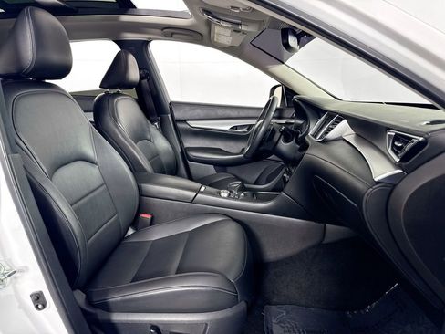Used 2021 INFINITI QX50 Essential image 35