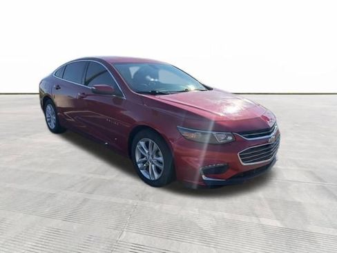 Used 2016 Chevrolet Malibu LT w/ Leather Package image 2