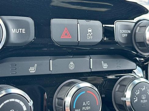 New 2025 RAM 2500 Big Horn image 38