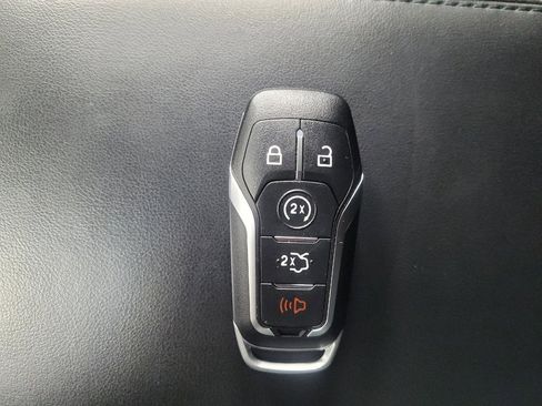 Used 2016 Lincoln MKX Reserve w/ Luxury Package image 32