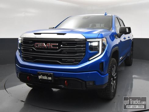 Used 2022 GMC Sierra 1500 AT4 w/ AT4 Premium Package AWD/4WD image 52