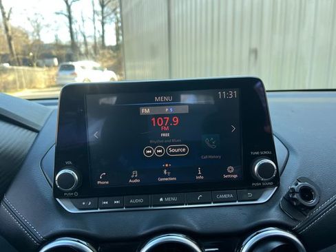 Used 2020 Nissan Sentra SV image 22