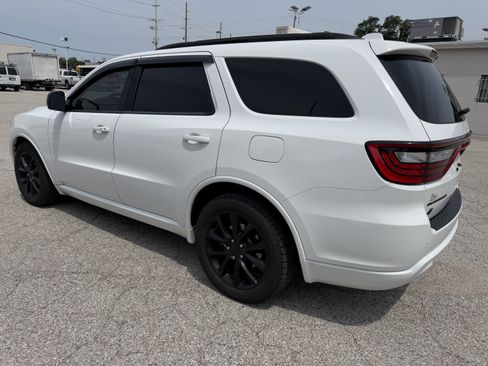 Used 2018 Dodge Durango R/T w/ Technology Group AWD/4WD image 5